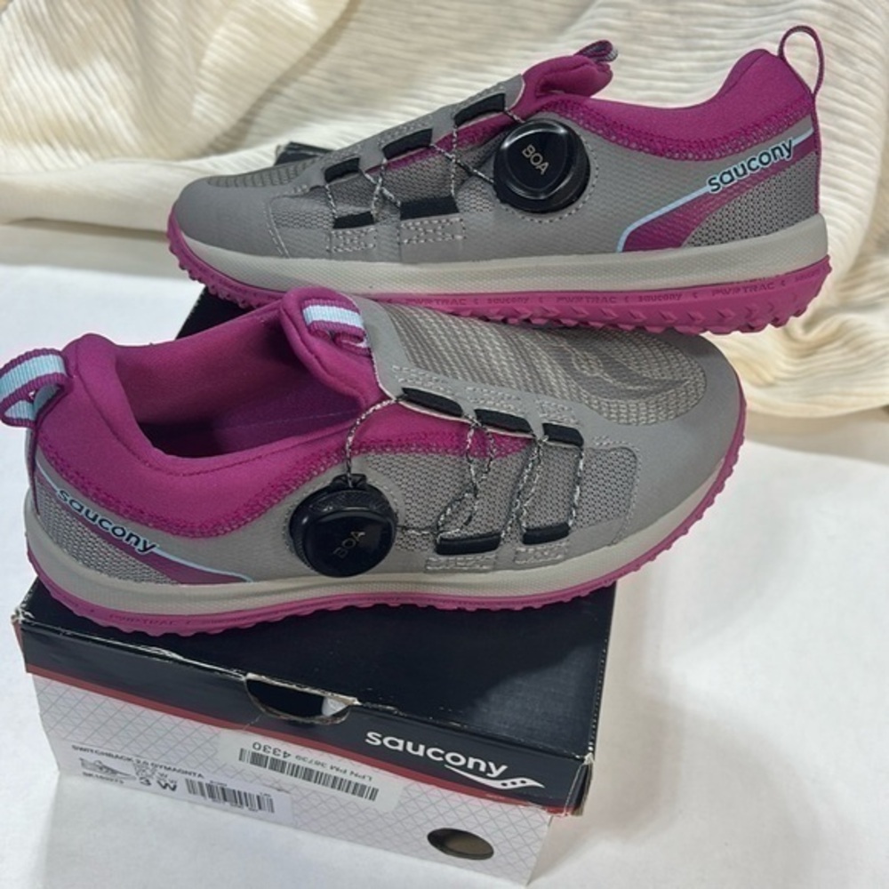 Saucony Running | Kids Big Kid's Switchback 2.0 Sneaker Grey | Magenta 3w